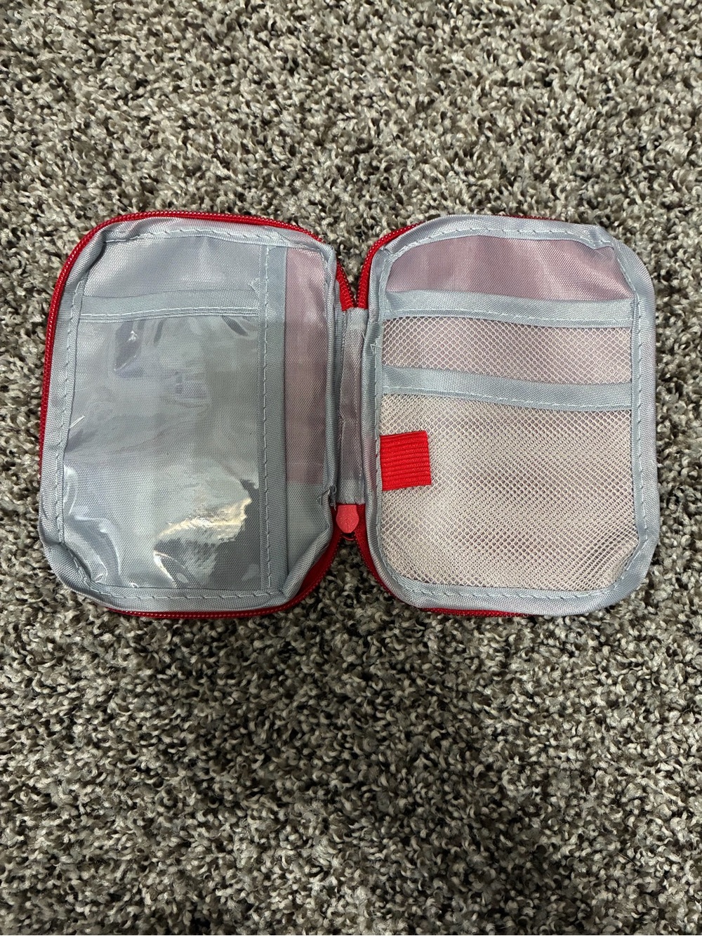Hello Kitty First Aid Pouch - Picture 3 of 3